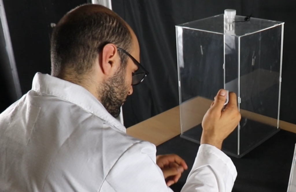 Manipulation of aerosol generator